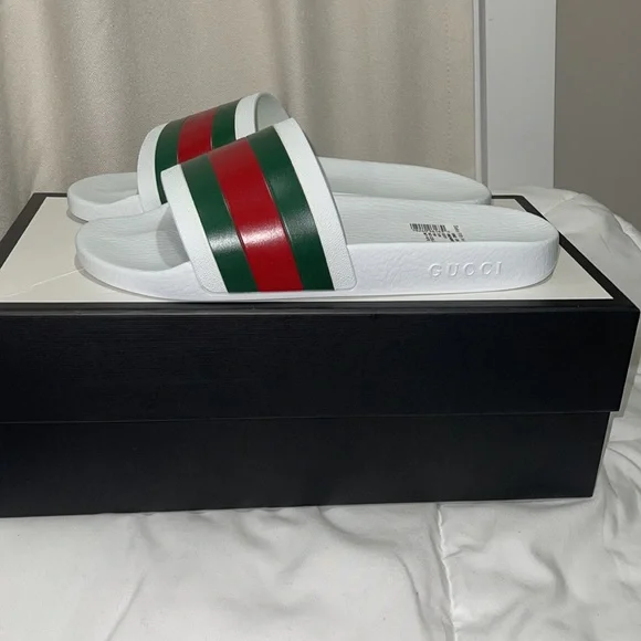‼️$400 NEW GUUCI MENS SLIDES‼️ - Picture 2 of 9